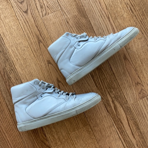 High top Balenciaga Sneakers - Picture 3 of 7